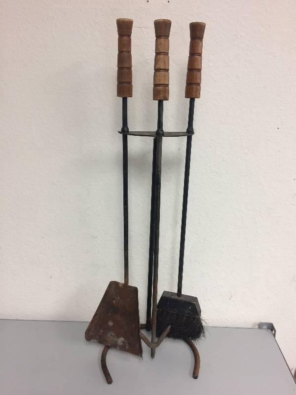 lot 50 image: Vintage Fireplace Accessory Kit