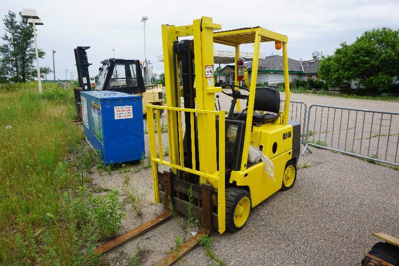 lot 10 image: Clark Model G500-50 Propane Powered Fork Lift