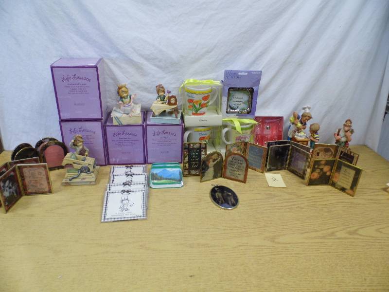 Figurines - Coffee Mugs