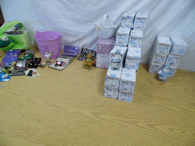 Snow Buddies - Ornaments - Pins - Magnets