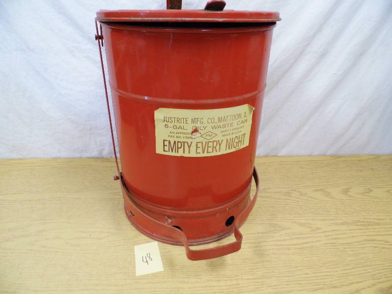 6 Gallon Waste Can