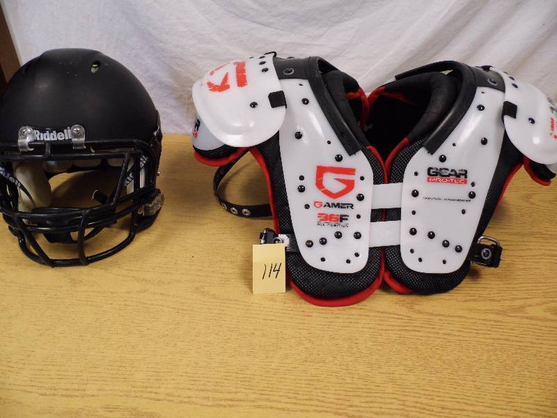 Helmet - Shoulder Pads