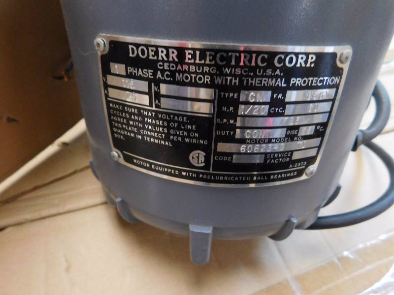 lot 27 image: Doerr Electric- Phase AC Motor with Thermal Protection 115 volts, 0.75 amps (Model #60623-C TD)