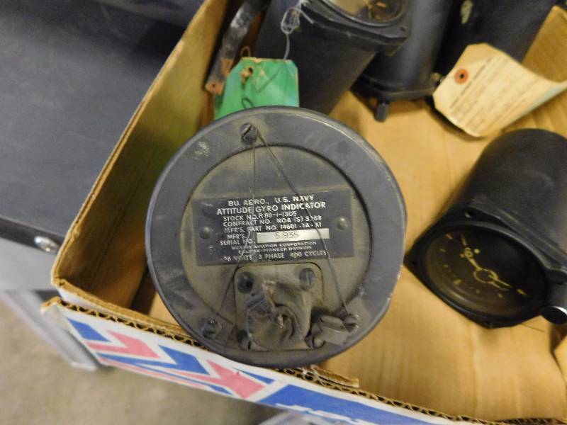 lot 57 image: 1940s-50s Attitude Gyro Indicators (x5)