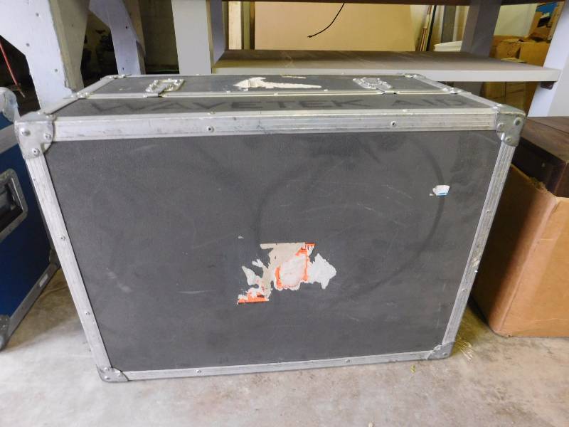 lot 65 image: Equipment Case (approx. 28 x 20.5 x 16)