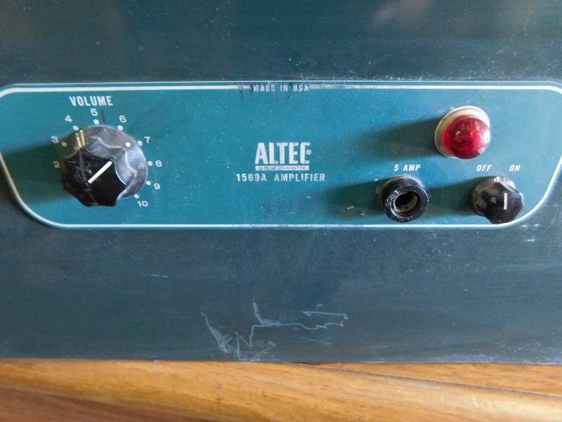 lot 120 image: Altec Amplifier, 1569A
