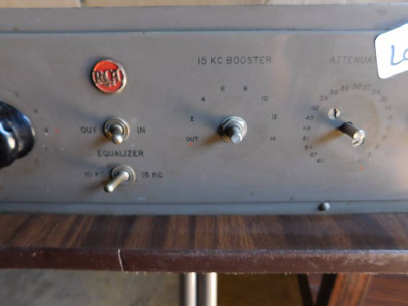 lot 122 image: RCA 15 KC Booster