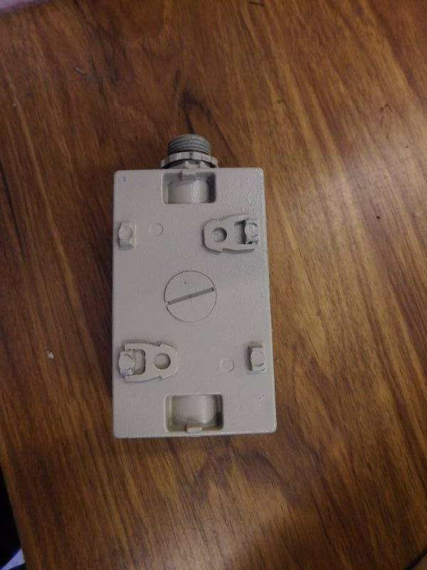 lot 127 image: 15 Electrical Boxes