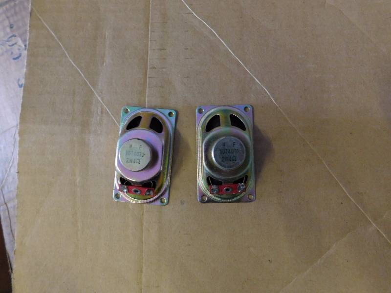 lot 145 image: Rectangular Loudspeakers (approx. 800)