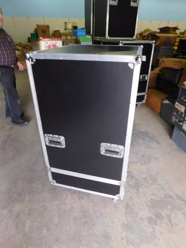 lot 119 image: 2 Equipment Cases (approx. 26 x 48 x 29.5)