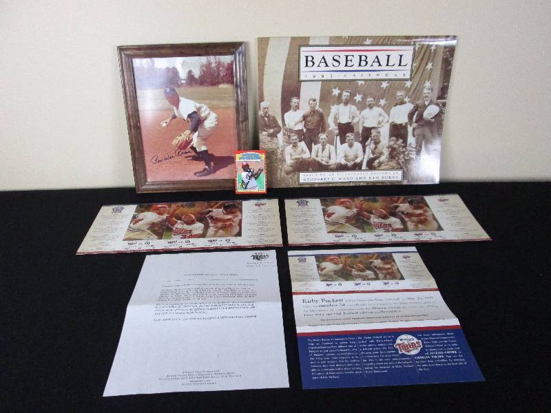 lot 64 image: George Foster Autographed Baseball Card & Pee Wee Reese Autographed Picture