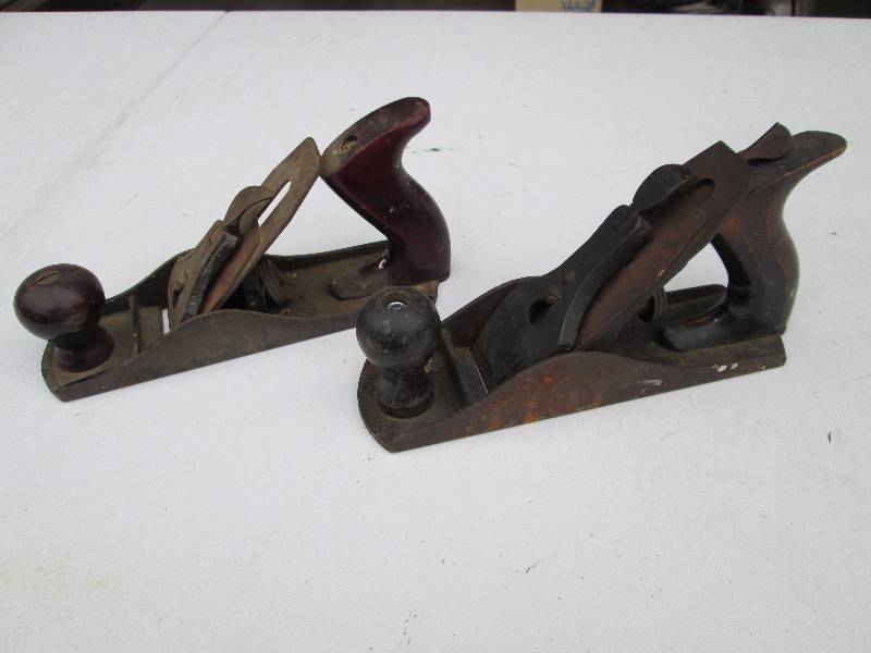 lot 89 image: Two Antique Planes