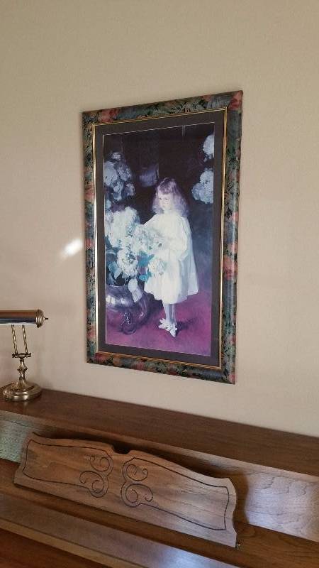 lot 30 image: Little Girl Picture