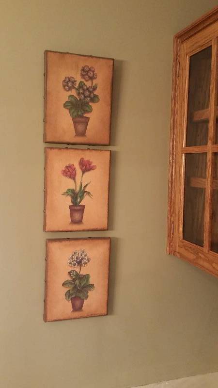 lot 38 image: Flower Wall Art Pictures