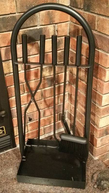 lot 45 image: Modern Style Fire Place Set