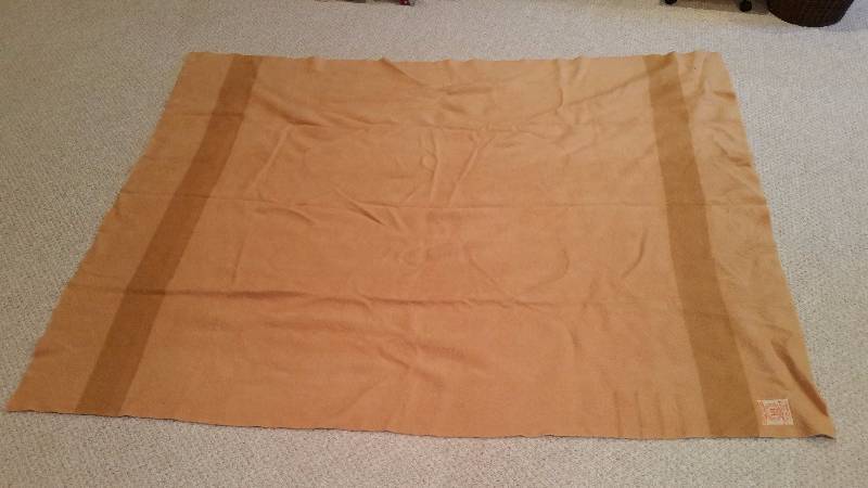 lot 47 image: Hudson Bay Point Blanket