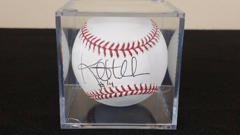 lot 57 image: Kent Hrbek Autographed Baseball