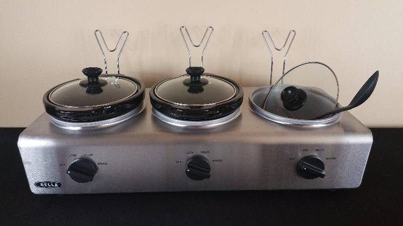 lot 100 image: Bella Slow Cooker Triple Buffet Server  Warmer