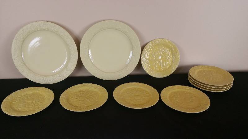 lot 102 image: Majolica  Faria & Bento Plates