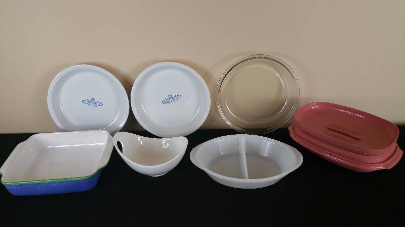 lot 109 image: Pie Dishes, Bake Ware, Serving Dishes, Etc.