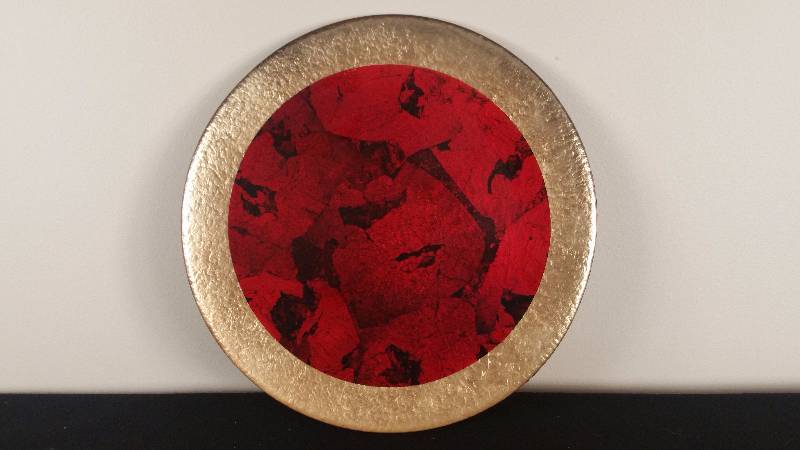 lot 112 image: 15 Decorative Charger
