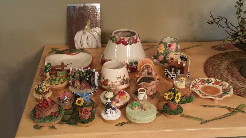 lot 115 image: Jar Toppers, Candle Shades, Candle Toppers, Etc.