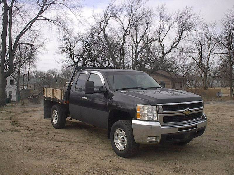 lot 16 image: 2008 Chevrolet Silverado 2500HD Flatbed 4x4