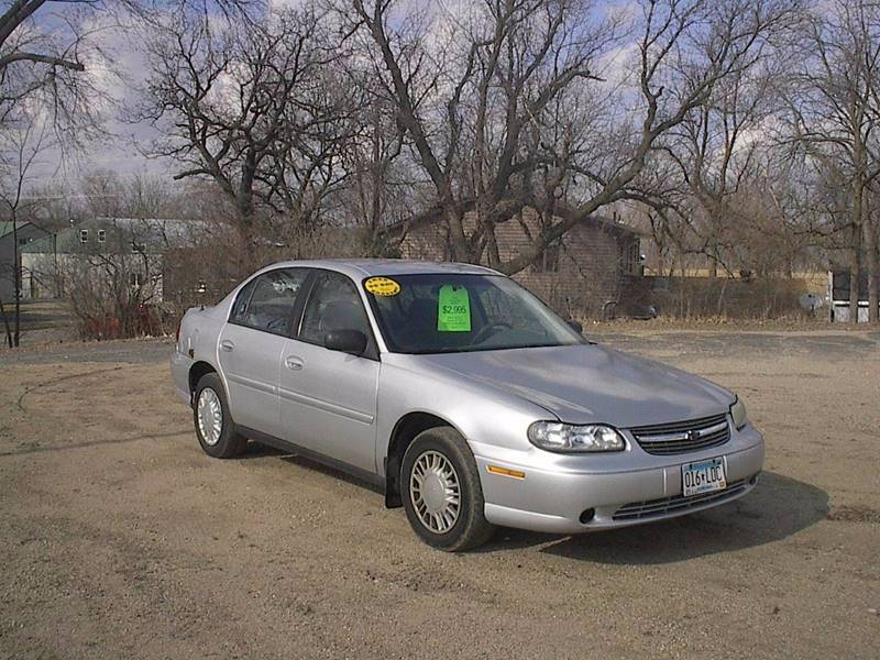 lot 21 image: 2002 Chevrolet Malibu