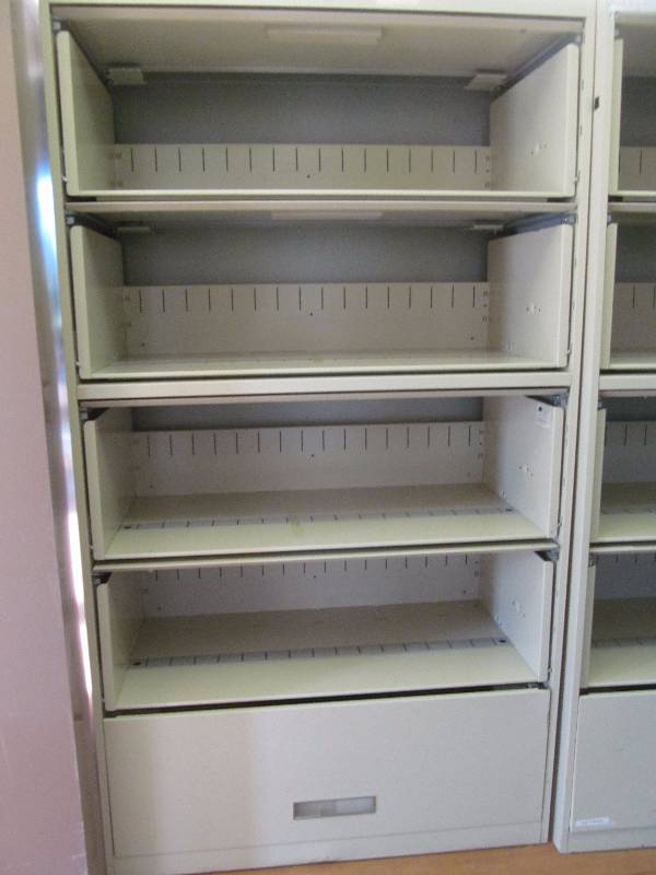 lot 9 image: File cabinet