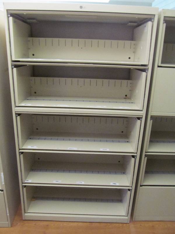 lot 11 image: File cabinet