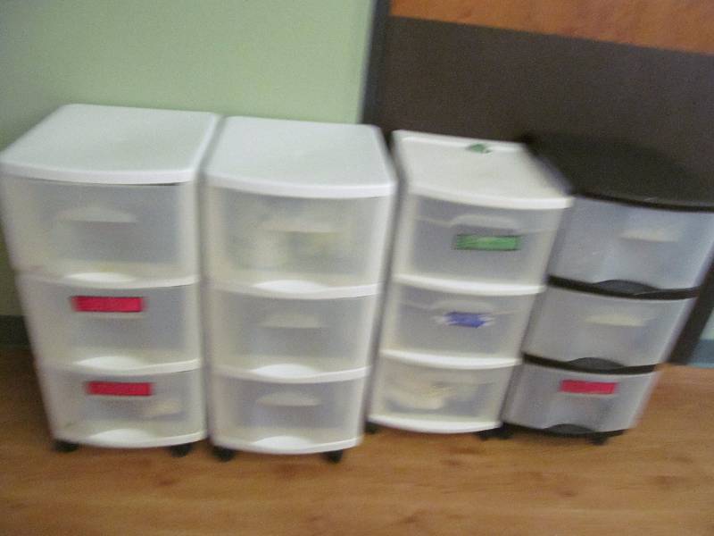 lot 15 image: storage carts