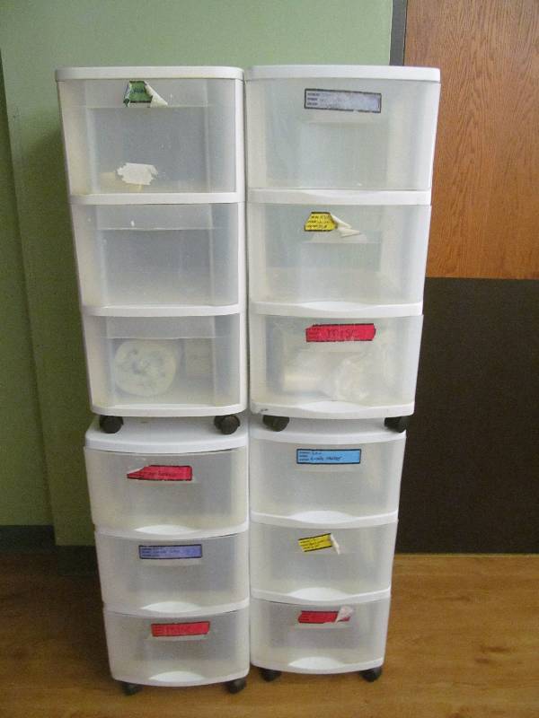 lot 17 image: storage carts