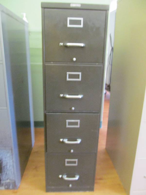 lot 25 image: File cabinet
