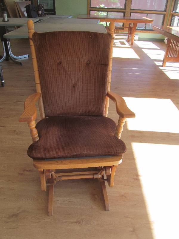 lot 38 image: rocker