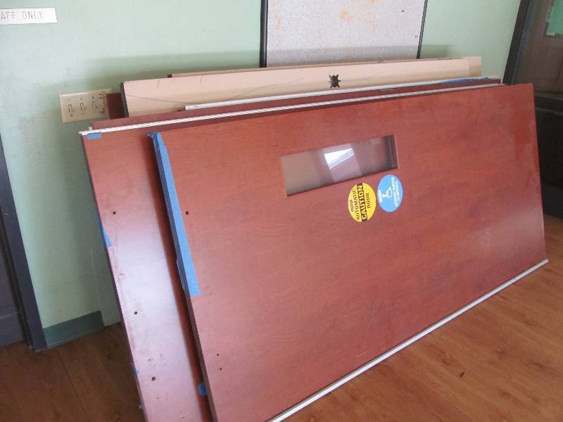 lot 51 image: doors