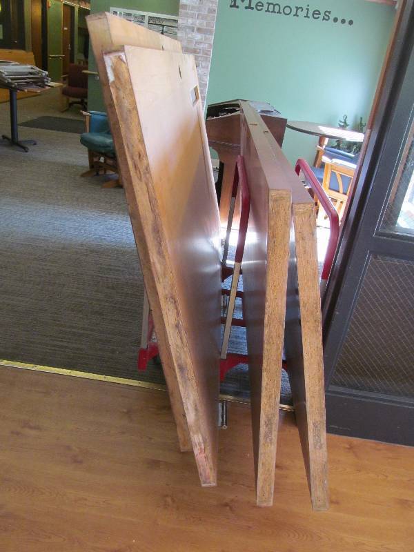 lot 52 image: doors