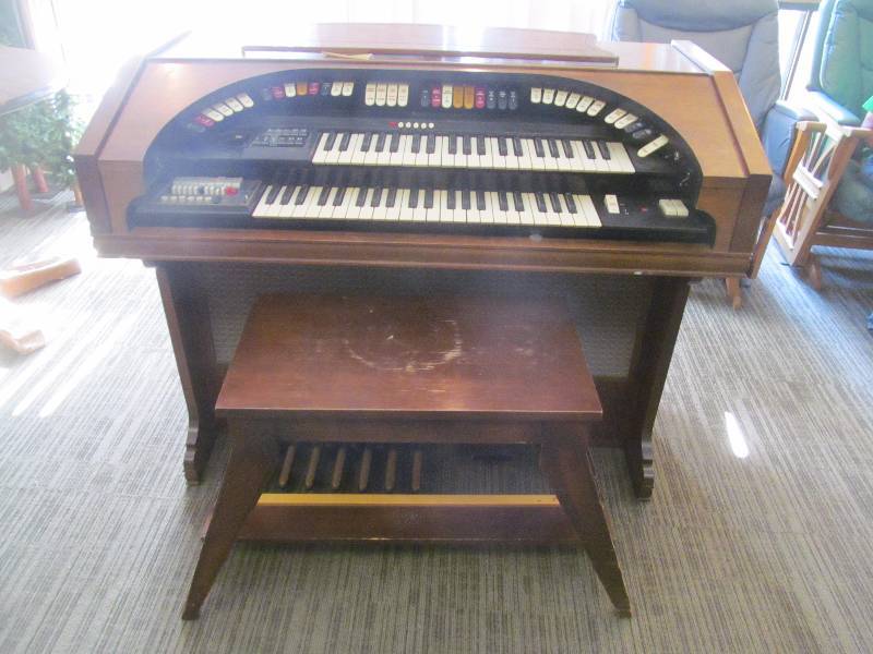 lot 56 image: organ
