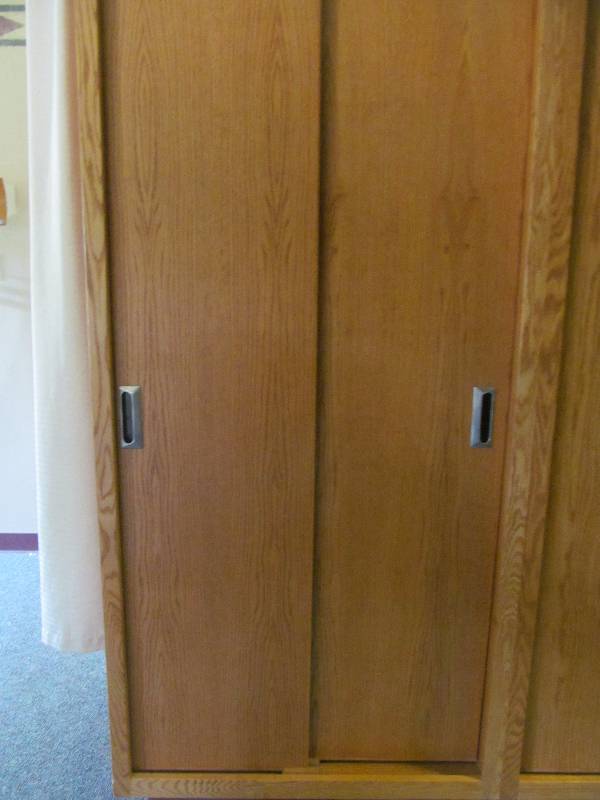 lot 89 image: (102) wardrobe cabinet