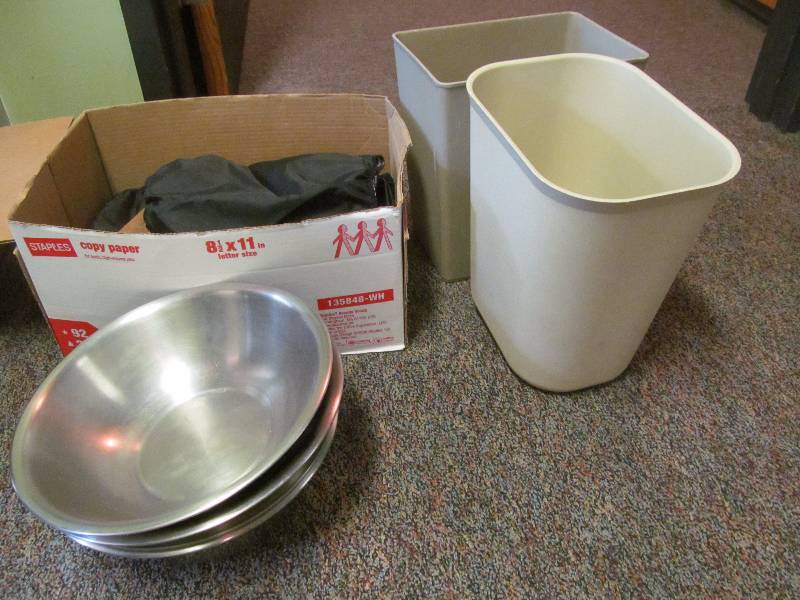 lot 118 image: (hall) trash cans , bowls, clothing protectors