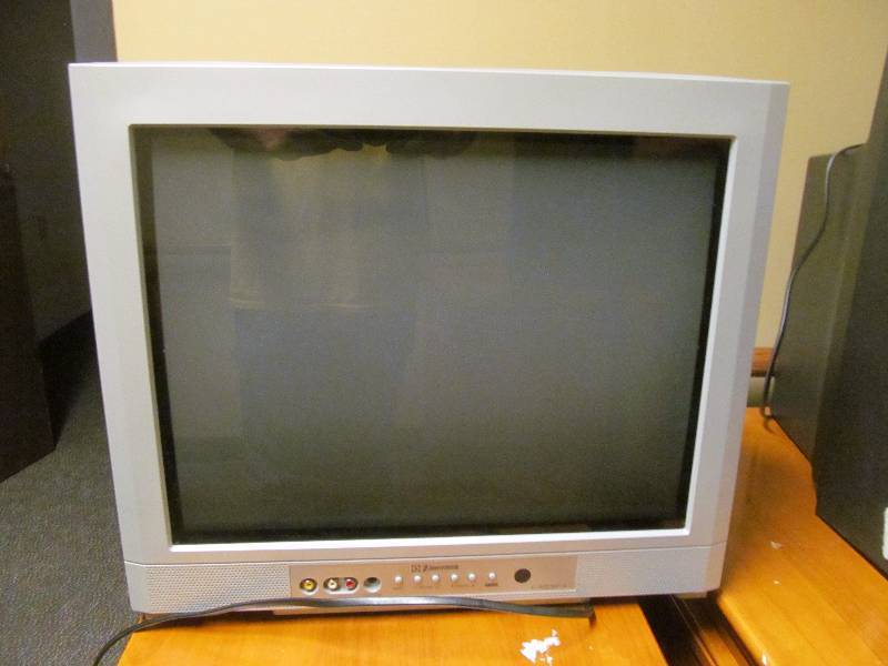 lot 143 image: (hall) Emerson TV