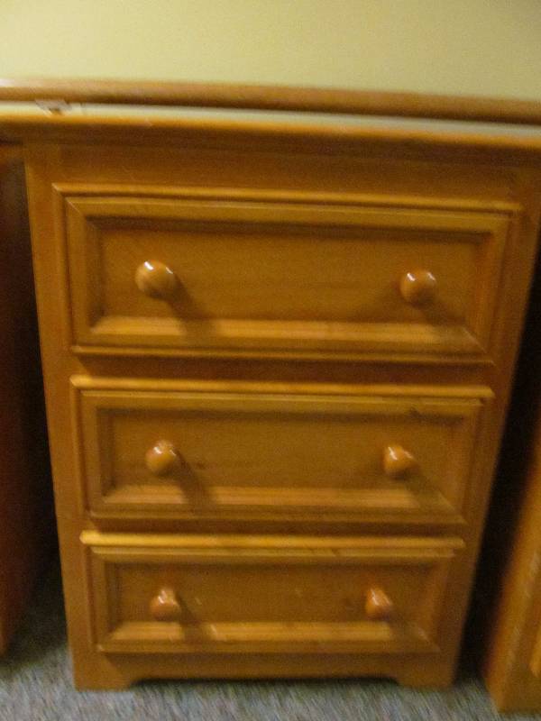 lot 149 image: (hall) night stand