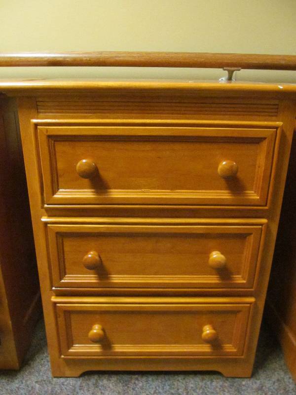 lot 150 image: (hall) night stand