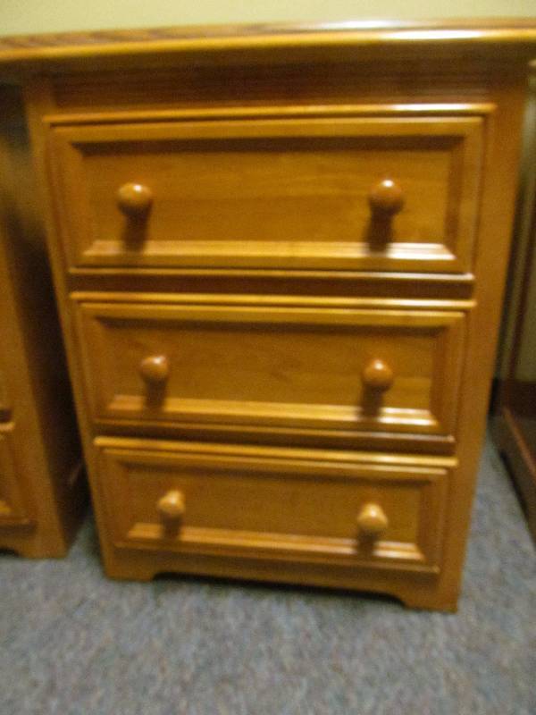 lot 154 image: (hall) night stand