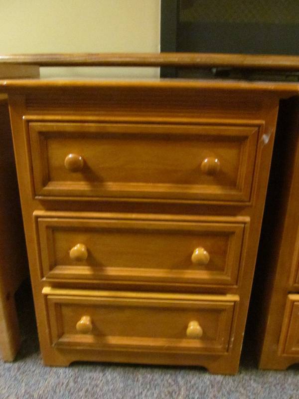 lot 159 image: (hall) night stand