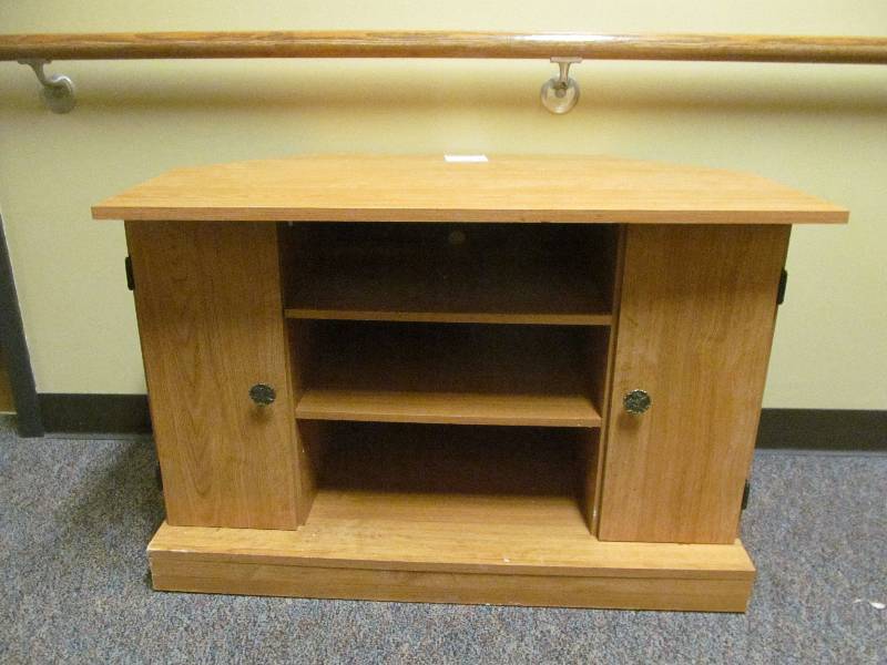 lot 177 image: (hall) TV stand