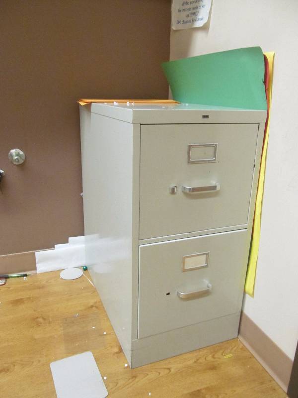 lot 184 image: (activity) file cabinet