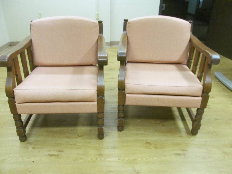 lot 187 image: (104) chairs