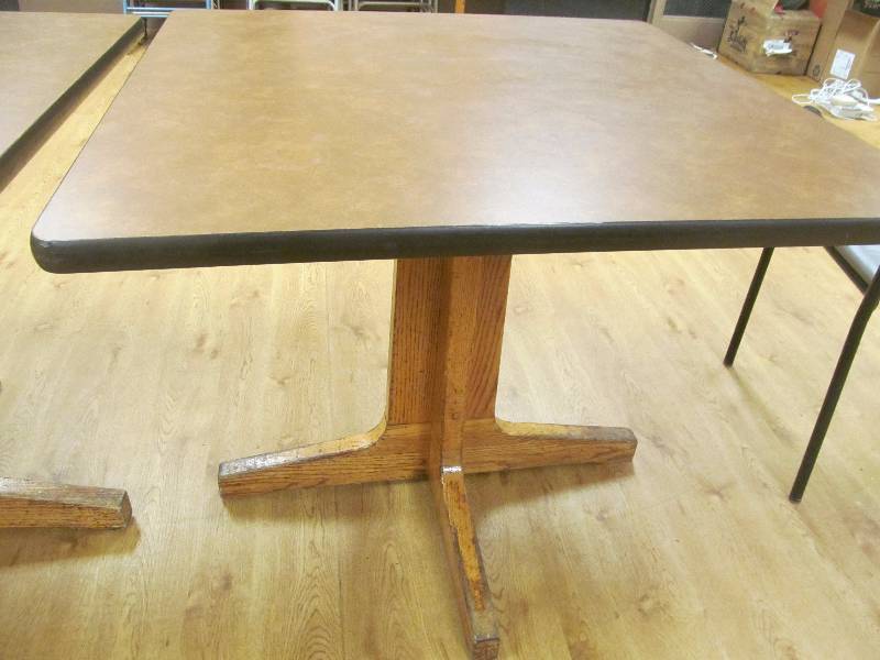 lot 197 image: (104) table