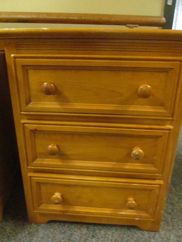 lot 225 image: nightstand