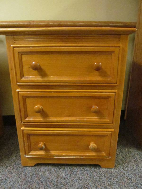 lot 231 image: nightstand